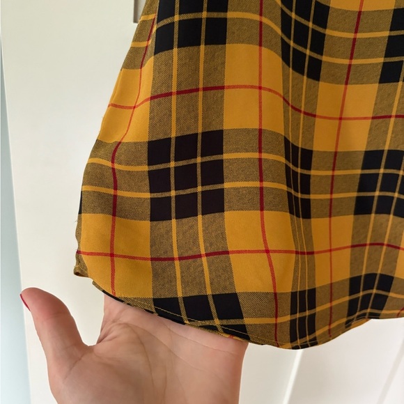 Aritzia Babaton Everly Camisole Plaid Sz M - Picture 4 of 5